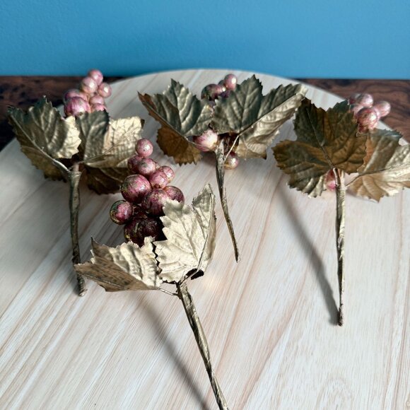 7 Vtg Gold & Peach Faux Grape Clusters Wired Sprigs Stems Gold Leaf Accent - Picture 13 of 13